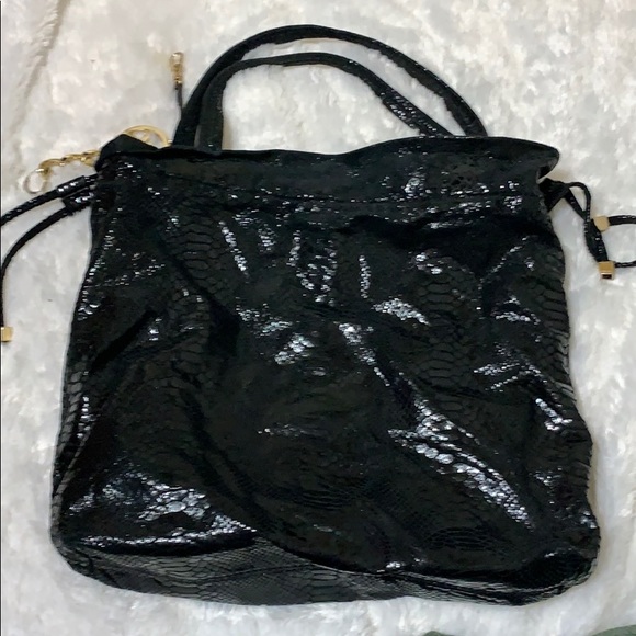 Large black embossed leather Michael Kors purse - Picture 2 of 8